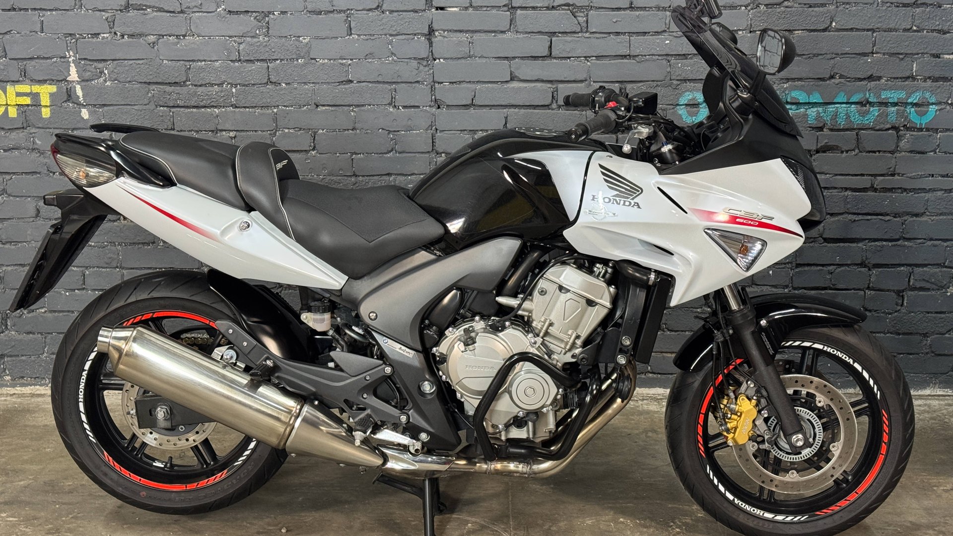 Honda CBF600SA 2010 смотреть онлайн