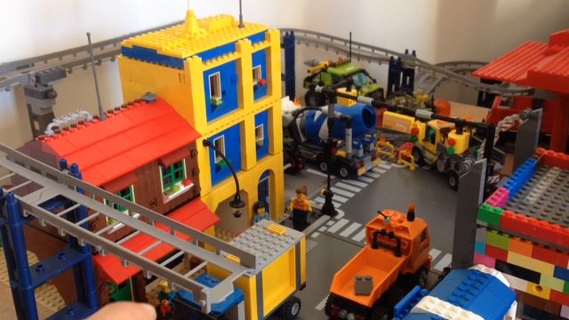 Lego City Update 21 ( Dunkin Donuts + M&m Shop )