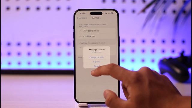 How to Log Out of iMessage on iPhone ! смотреть онлайн