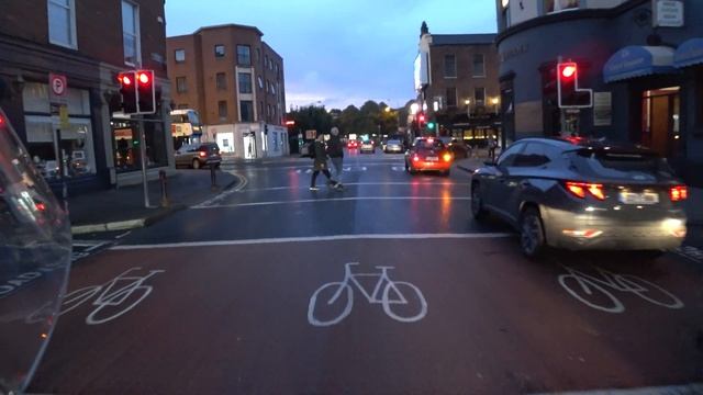 Катаюсь по Лимерику и рассказываю свои новости. Riding around Limerick and telling my news. смотреть онлайн