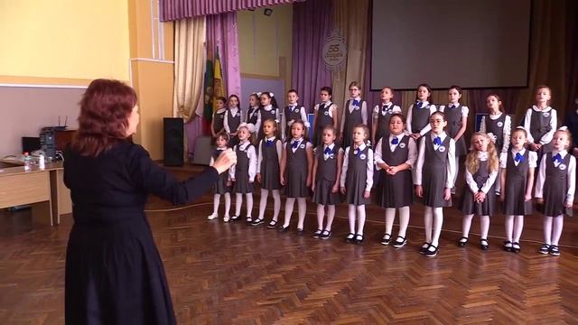 Учителей любимые глаза. Песня ко Дню учителя смотреть онлайн