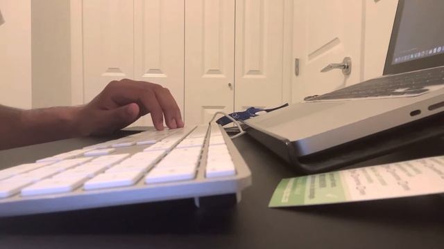 Apple A1243 ASMR Typing Experience. смотреть онлайн