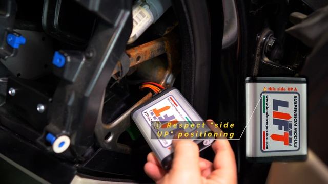 Easy Lift 4.0 suspensions module - L322 Installation смотреть онлайн