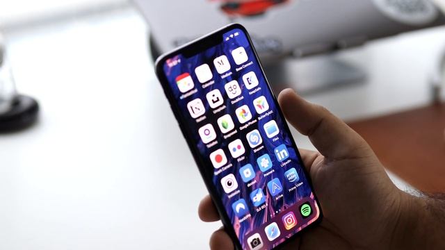 Whats on my iPhone 11 Pro Max — 2020 4K смотреть онлайн
