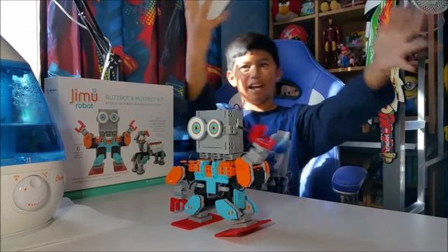 DANCE WHIP NAE NAE WITH JIMU ROBOT смотреть онлайн