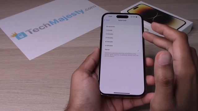 How to Change Auto Lock Time (Screen Timeout): iPhone 14 / iPhone 14 Plus / iPhone 14 Pro/14 Pro Ma смотреть онлайн