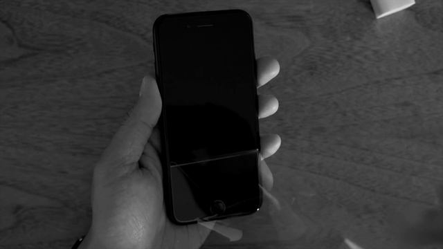 iPhone 7 Unboxing: Matte Black... and White смотреть онлайн