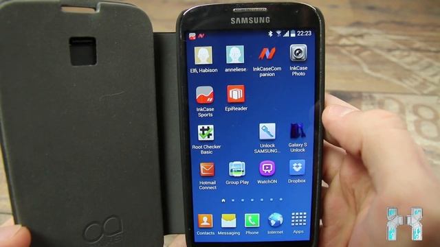 Turn Your Smartphone Into A Yotaphone 2 ! - Incase+ Fitcase Review [HD]