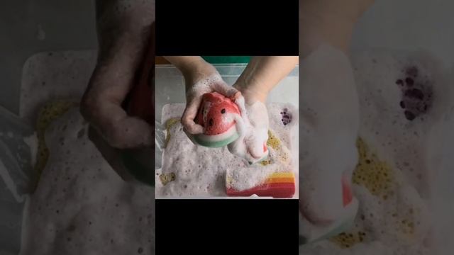 ASMR Sponge Squeezing Dettol Green Apple🍏💚+Recycled Paste🤤 #asmr #spongesqueezing #sponge #squeeze