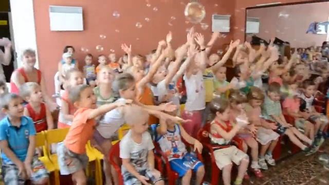 Шоу мыльных пузырей детям