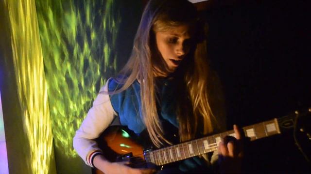 Julia Pietrucha -- "Empty Bones" cover (original version by The Growlers) смотреть онлайн
