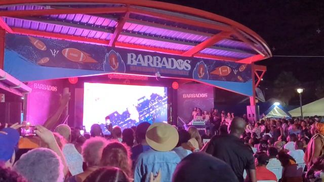 See the Superbowl LVII apple music halftime show with Rihanna from Barbados смотреть онлайн