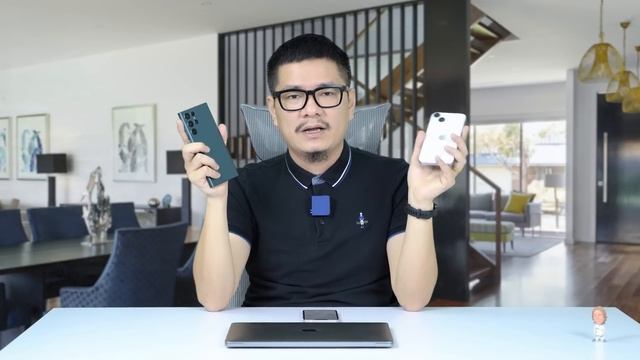 Bằng tiền, Galaxy S22 Ultra có ngon hơn iPhone 14 không? смотреть онлайн