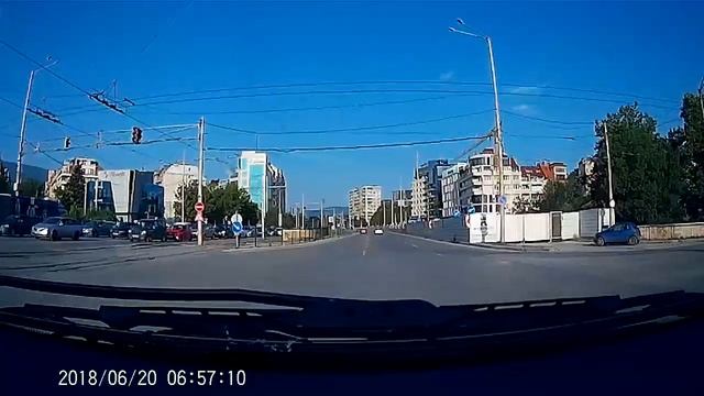 [2018-06-20] Sofia\Bulgaria\Drivers - Geshov & Bulgaria - CB9963AB смотреть онлайн
