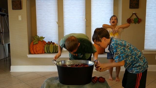 How many apples can you get in 1 minute? смотреть онлайн