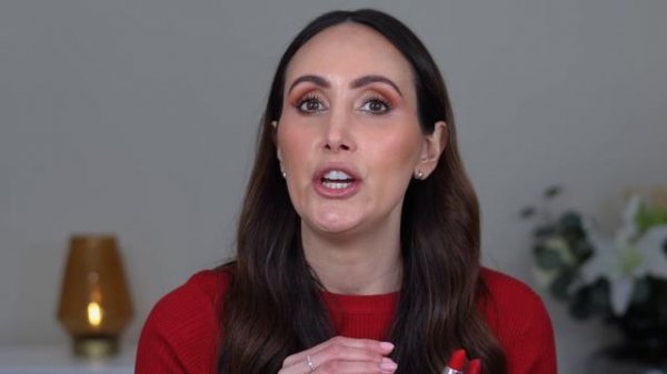 NEW MAC MACXIMAL LIPSTICKS | What's changed? | + Lip Swatches of New Shades!