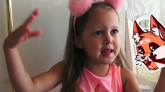 Амелька следит за фигурой мамы и отбирает еду! Мама потолстела! Мама голодная! смотреть онлайн