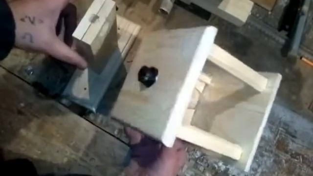 Уличный фонарь в коридор смотреть онлайн