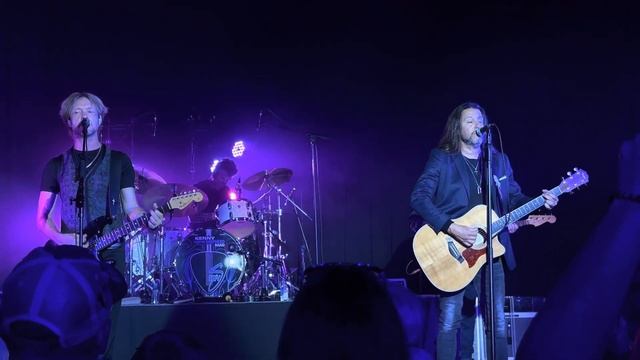 Kenny Wayne Shepherd Band - “Blue on Black” (4K) live in Watertown, SD. 6-24-23 смотреть онлайн
