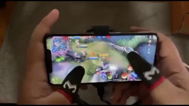 Mobile Legend on iPhone Xs Max (2022) смотреть онлайн