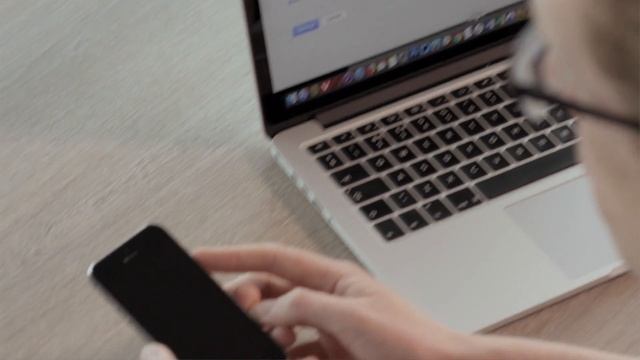 How to bypass a forgotten iPhone passcode смотреть онлайн