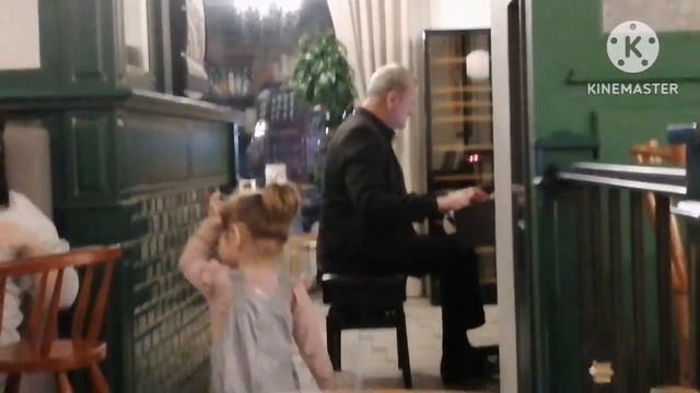 ИТАЛЬЯНСКАЯ КУХНЯ И ЖИВАЯ МУЗЫКА смотреть онлайн