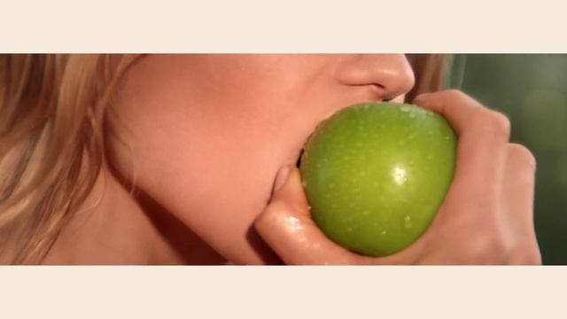 A Delicious Bite... смотреть онлайн