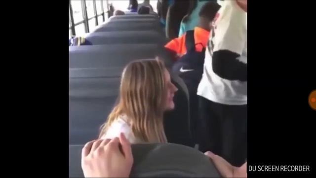 Boy throws Apple at girl смотреть онлайн