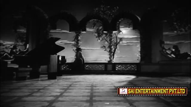 Ab Raat Guzarne Wali Hai | Lata Mangeshkar | Awara @ Raj Kapoor, Nargis, Prithviraj Kapoor смотреть онлайн