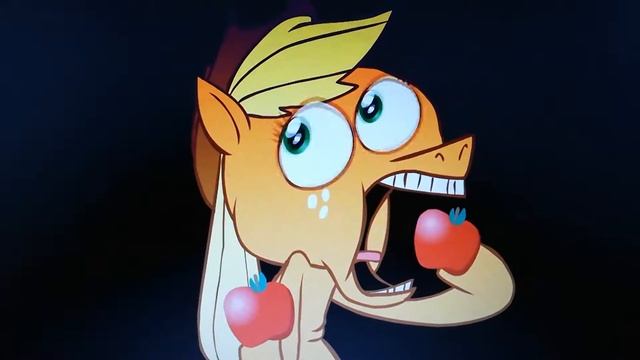I'm Watching Apple Jack Eat Apples