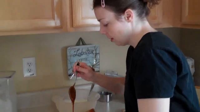 CARAMEL TOFFEE APPLE DIP! смотреть онлайн