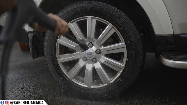 Wash your Car like a Pro using a Karcher Power Washer смотреть онлайн
