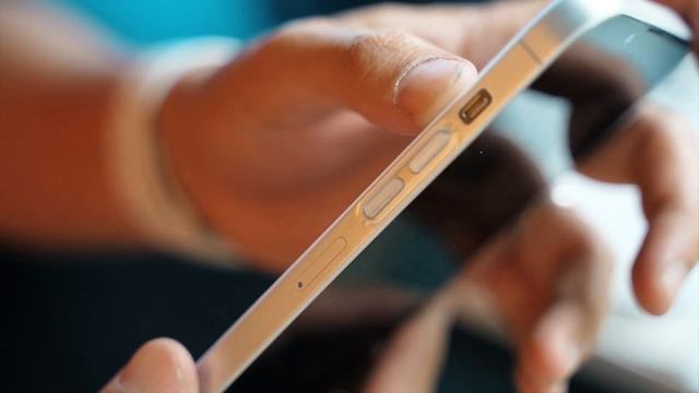 My Thinnest case on the iPhone 13 Pro Max - SwitchEasy 0.35, Ultra-Thin Slim Fit case смотреть онлайн