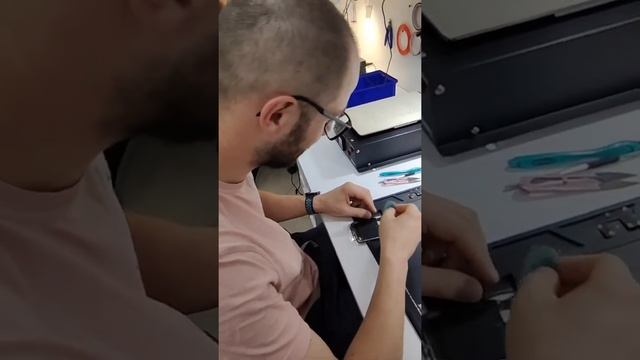 iPhone 11 Pro - это попадос смотреть онлайн