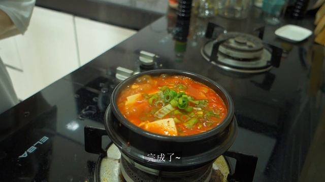 Vlog: Celebrating birthday | Tomato Soup | Egg Sandwich | Kimchi Jjigae | New board game смотреть онлайн