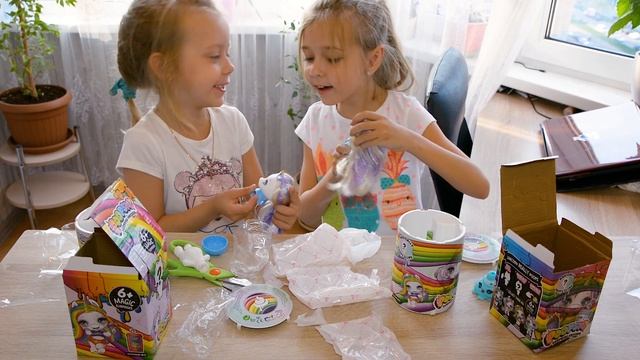 РАСПАКОВКА ЕДИНОРОЖКА ПУПСИ И СЮРПРИЗ СЛАЙМ UNICORN POOPSIE SPARKLY смотреть онлайн