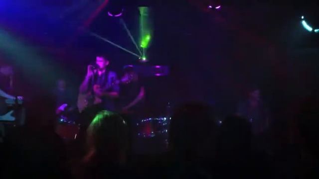 White Apple Tree Live @ Detroit Bar -- "Youth" смотреть онлайн