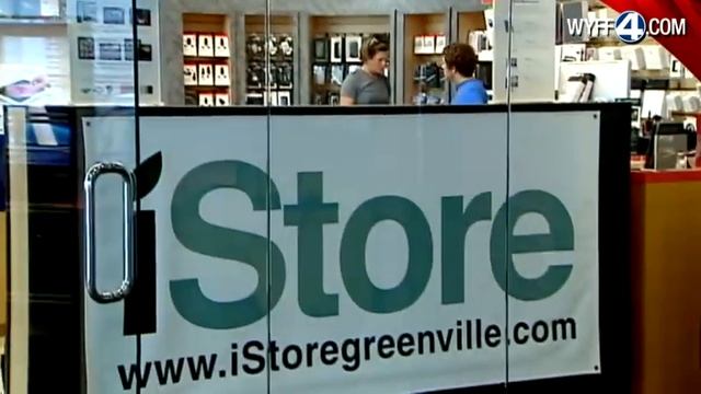 Stores get ready for new iPhone 5 release смотреть онлайн