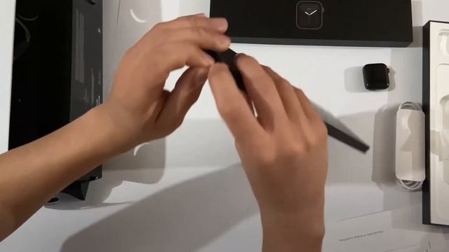 Unboxing Apple Watch SE Nike Edition смотреть онлайн
