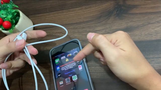 Cara Mengatasi Cairan Terdeteksi di Konektor Lightning iPhone (Pengalaman Pribadi) смотреть онлайн