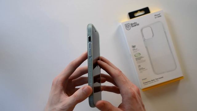 MagSafe Case vs Regular Case - Is MagSafe Worth It? смотреть онлайн