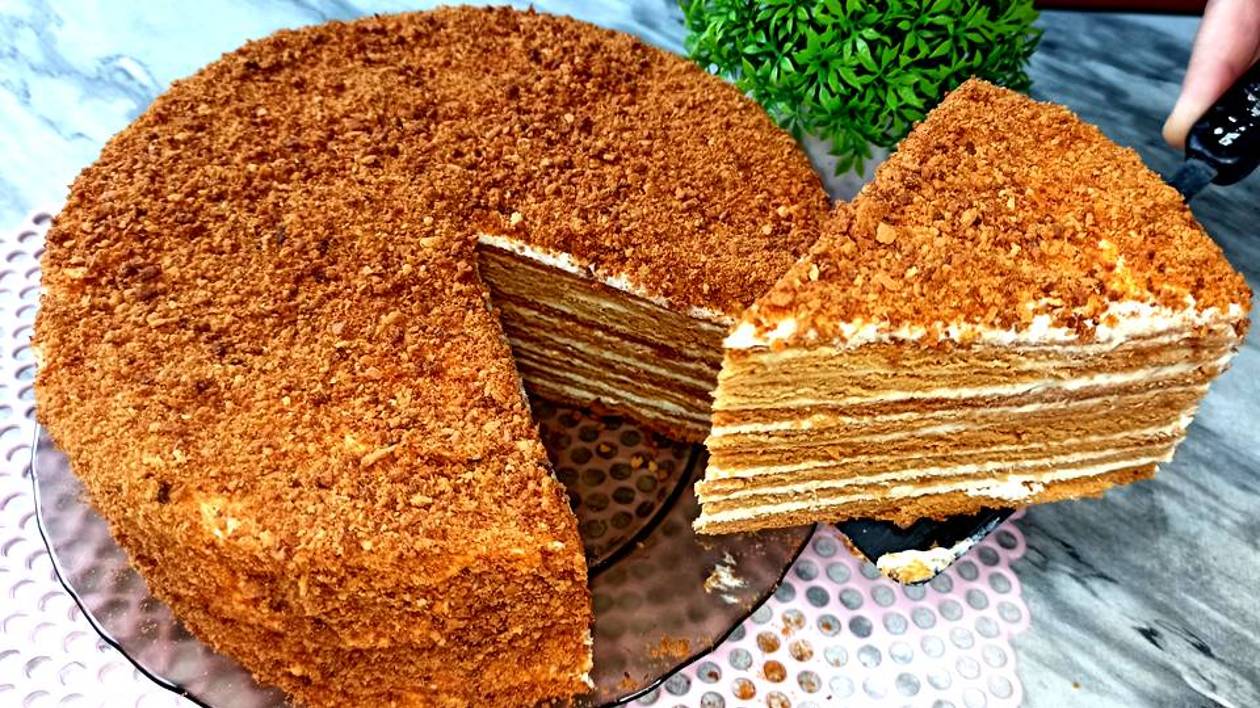 Всех научила готовить этот Медовый торт. Вкусный Рецепт домашнего медовика! смотреть онлайн