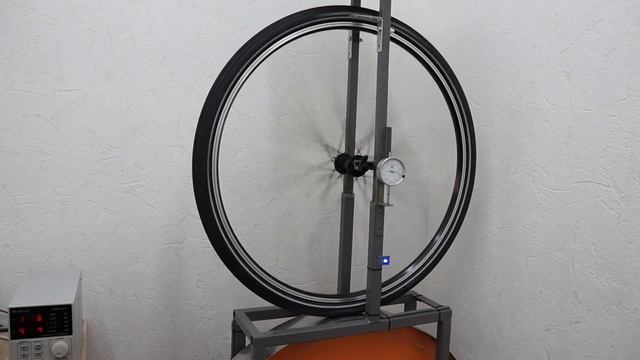 Schwalbe Marathon Rolling Resistance Test смотреть онлайн