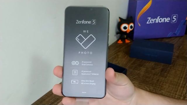 ASUS Zenfone 5 - Unboxing | Clube do Smartphone смотреть онлайн
