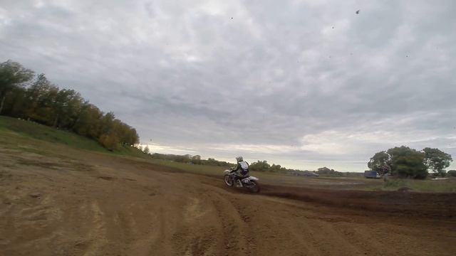 Тренировка. город Шуя, городской парк. Yamaha YZ 125 смотреть онлайн