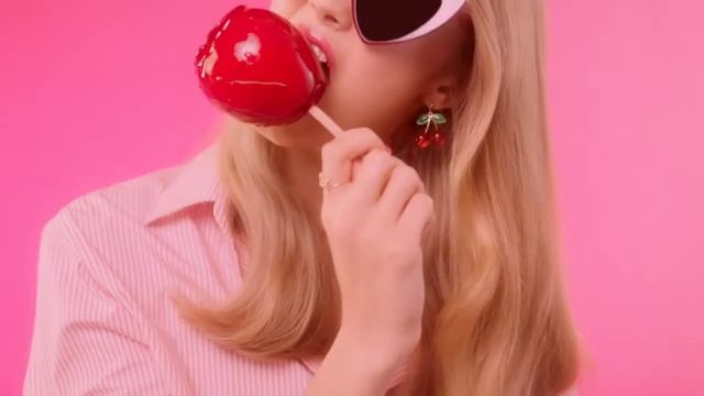 ESCADA Candy Love смотреть онлайн