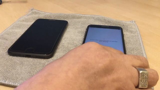 Apple iPhone SE (2020) Setup Guide & Difference From iPhone 8 смотреть онлайн