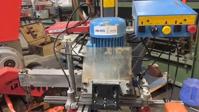 HOU 1070 Slot drilling machine Dowel drilling machine Hettich Blue Max 19/FS смотреть онлайн