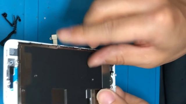 iPhone 8 screen replacement смотреть онлайн