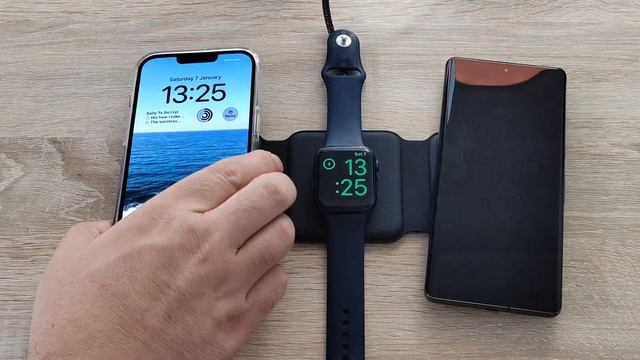 Zeera MegFold 3 in 1 Portable Wireless Charger смотреть онлайн